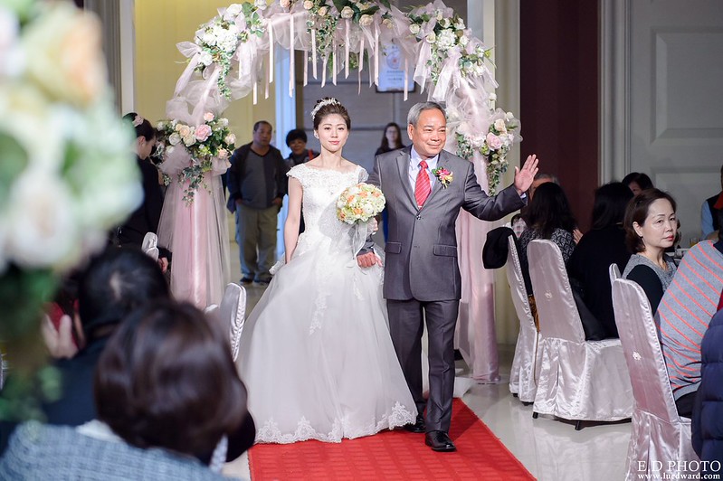 [台南婚攝] Hom＆Charlene  婚禮紀錄｜台南商務會館