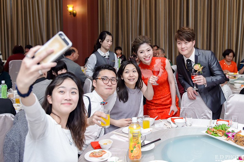 [台南婚攝] Hom＆Charlene  婚禮紀錄｜台南商務會館