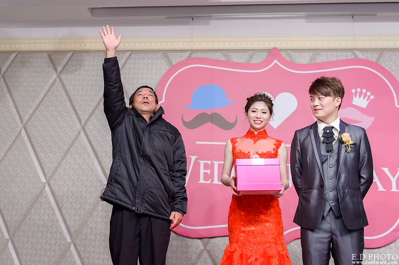 [台南婚攝] Hom＆Charlene  婚禮紀錄｜台南商務會館