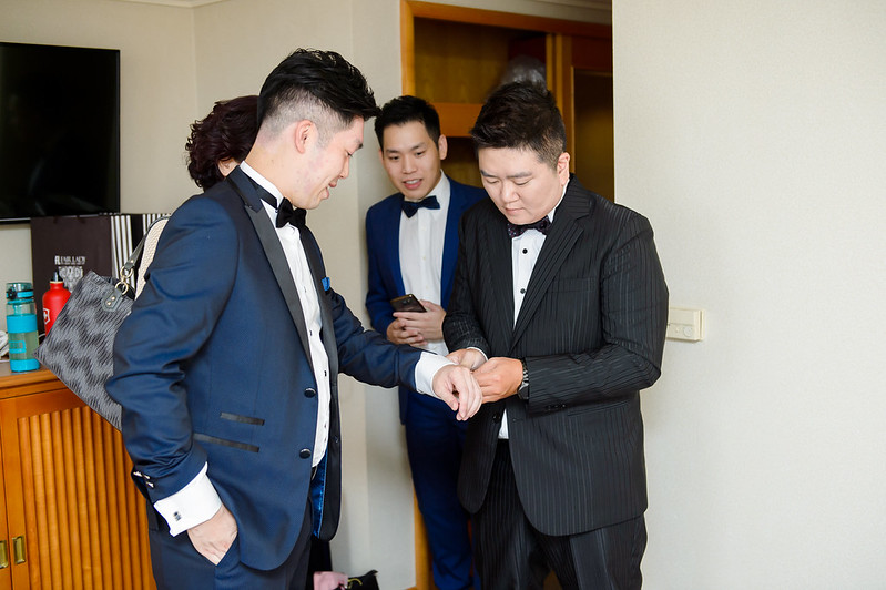 [高雄婚攝] Alan＆Nana  婚禮紀錄｜玫瑰聖母教座｜寒軒國際大飯店