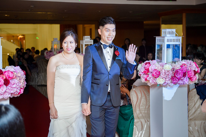 [高雄婚攝] Alan＆Nana  婚禮紀錄｜玫瑰聖母教座｜寒軒國際大飯店