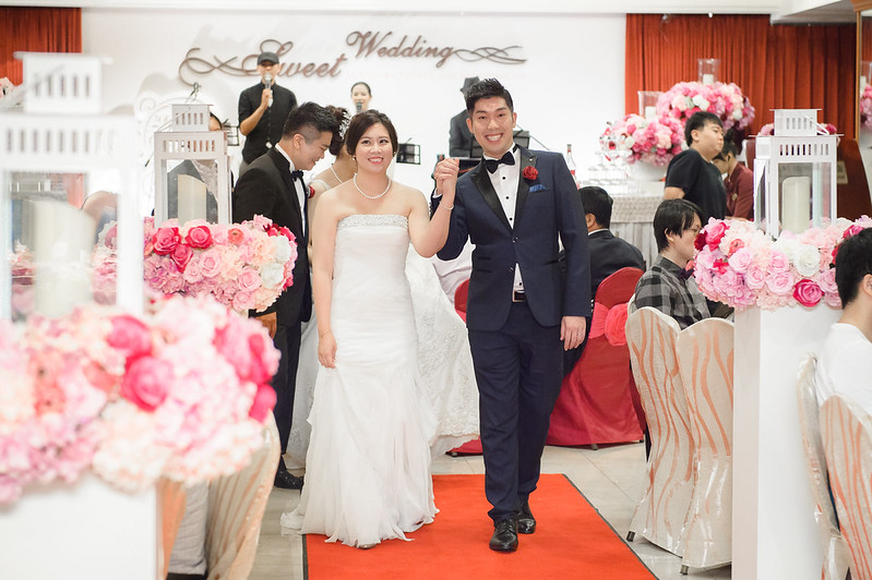 [高雄婚攝] Alan＆Nana  婚禮紀錄｜玫瑰聖母教座｜寒軒國際大飯店