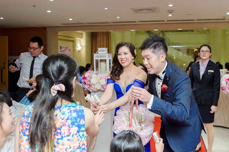 [高雄婚攝] Alan＆Nana  婚禮紀錄｜玫瑰聖母教座｜寒軒國際大飯店