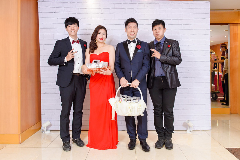 [高雄婚攝] Alan＆Nana  婚禮紀錄｜玫瑰聖母教座｜寒軒國際大飯店