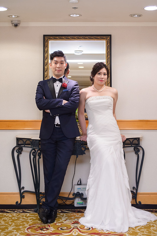 [高雄婚攝] Alan＆Nana  婚禮紀錄｜玫瑰聖母教座｜寒軒國際大飯店