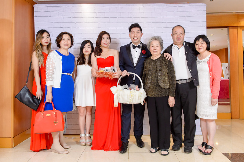 [高雄婚攝] Alan＆Nana  婚禮紀錄｜玫瑰聖母教座｜寒軒國際大飯店