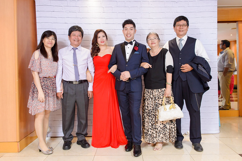 [高雄婚攝] Alan＆Nana  婚禮紀錄｜玫瑰聖母教座｜寒軒國際大飯店