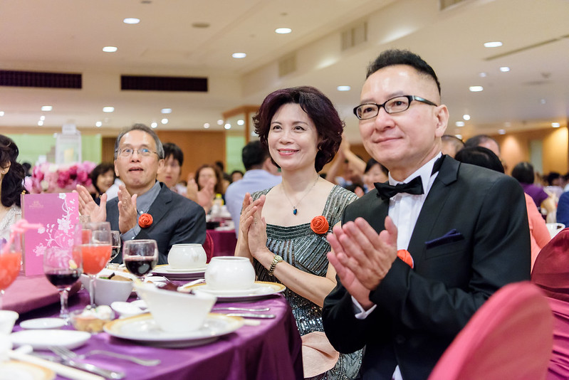 [高雄婚攝] Alan＆Nana  婚禮紀錄｜玫瑰聖母教座｜寒軒國際大飯店