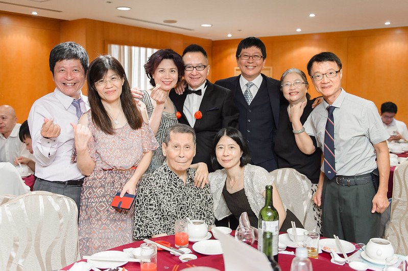 [高雄婚攝] Alan＆Nana  婚禮紀錄｜玫瑰聖母教座｜寒軒國際大飯店