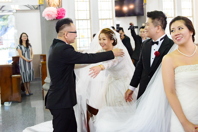 [高雄婚攝] Alan＆Nana  婚禮紀錄｜玫瑰聖母教座｜寒軒國際大飯店