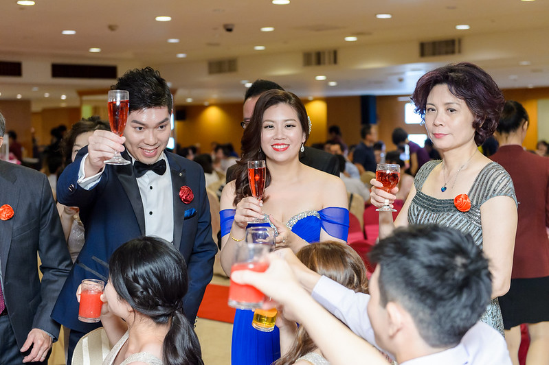 [高雄婚攝] Alan＆Nana  婚禮紀錄｜玫瑰聖母教座｜寒軒國際大飯店