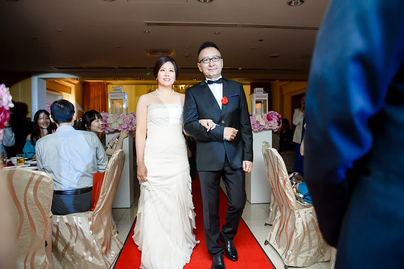 [高雄婚攝] Alan＆Nana  婚禮紀錄｜玫瑰聖母教座｜寒軒國際大飯店