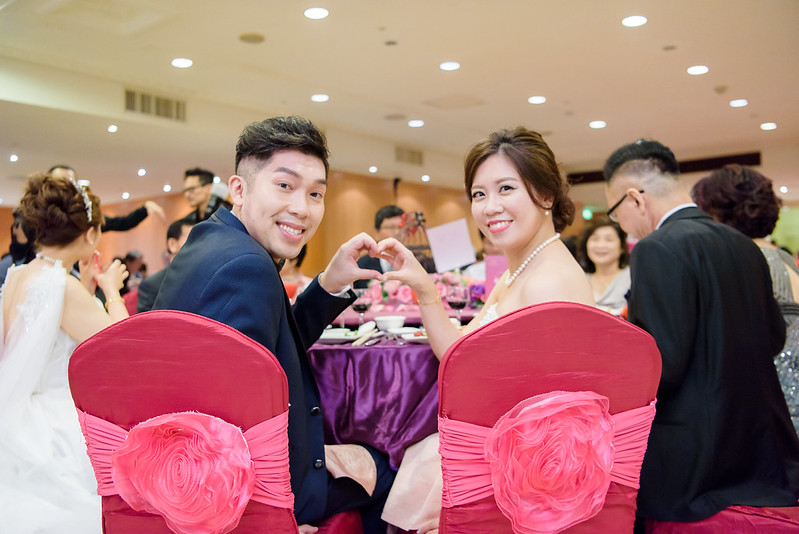 [高雄婚攝] Alan＆Nana  婚禮紀錄｜玫瑰聖母教座｜寒軒國際大飯店