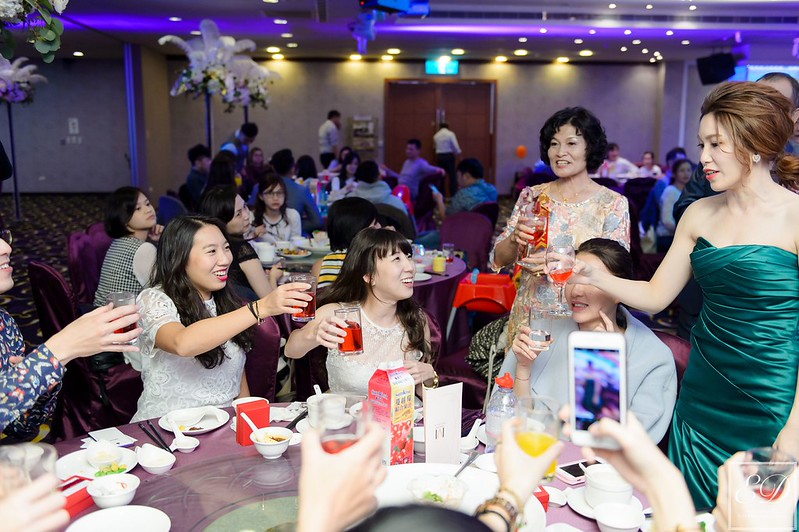 [高雄婚攝] Mac＆Vivian  婚禮紀錄｜海寶國際大飯店