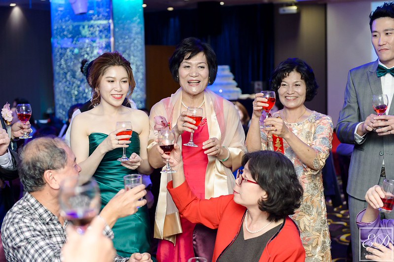 [高雄婚攝] Mac＆Vivian  婚禮紀錄｜海寶國際大飯店