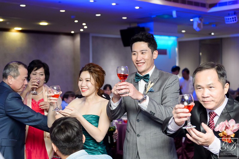 [高雄婚攝] Mac＆Vivian  婚禮紀錄｜海寶國際大飯店
