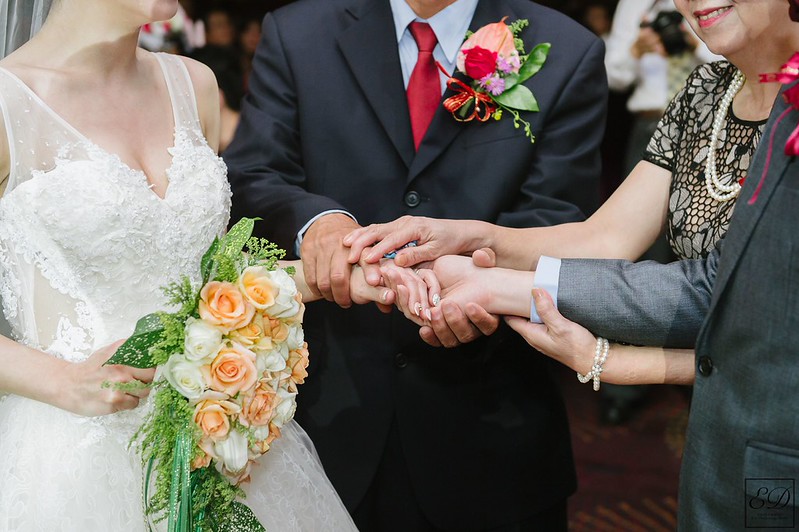 [高雄婚攝] 立書＆俐伶  婚禮紀錄｜漢神巨蛋會館