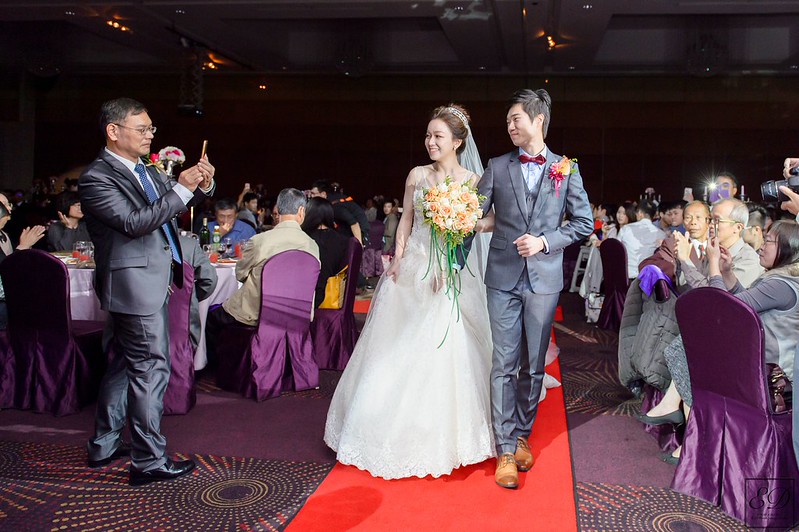 [高雄婚攝] 立書＆俐伶  婚禮紀錄｜漢神巨蛋會館