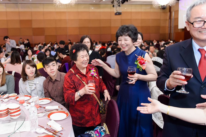 [高雄婚攝] 立書＆俐伶  婚禮紀錄｜漢神巨蛋會館