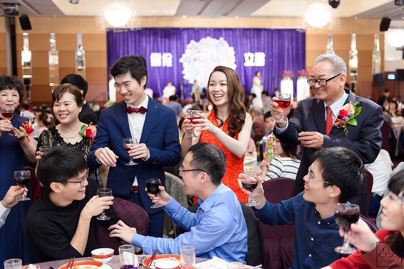 [高雄婚攝] 立書＆俐伶  婚禮紀錄｜漢神巨蛋會館