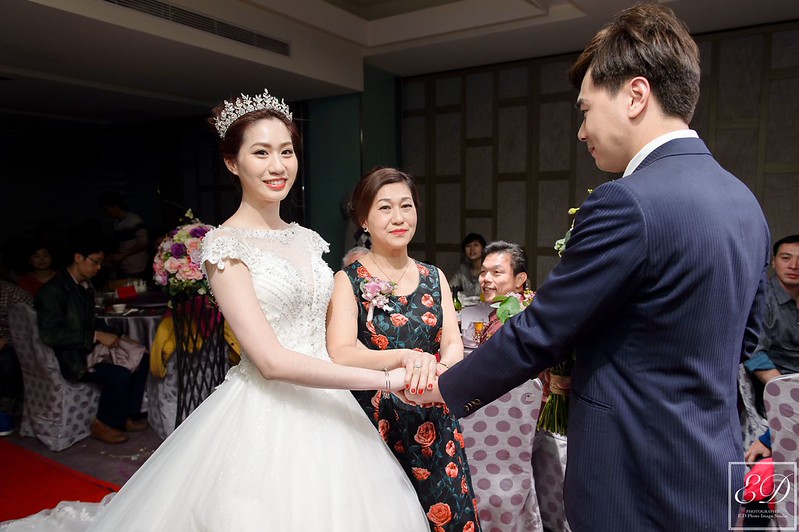 [高雄婚攝] 昭男＆盈勻  婚禮紀錄｜寒軒和平