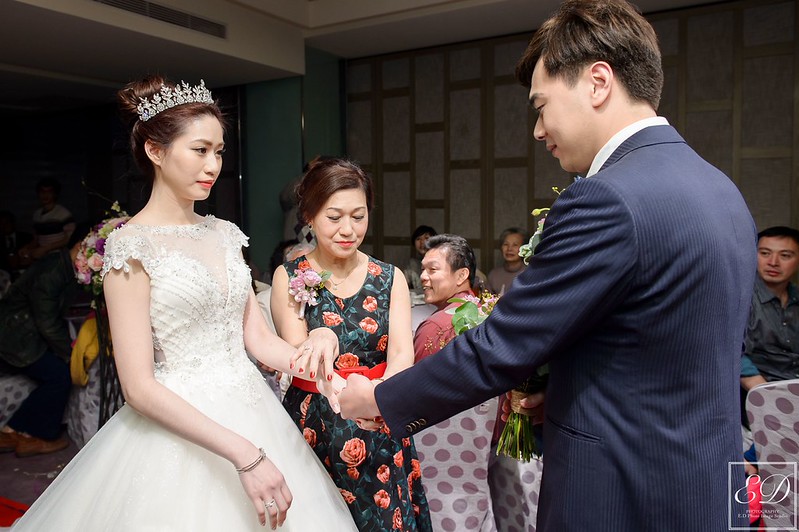 [高雄婚攝] 昭男＆盈勻  婚禮紀錄｜寒軒和平