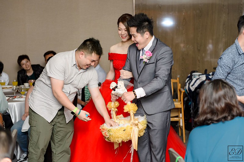 [高雄婚攝] Ryan＆Cathy 婚禮紀錄｜高雄國賓飯店