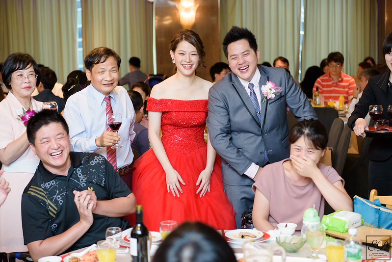 [高雄婚攝] Ryan＆Cathy 婚禮紀錄｜高雄國賓飯店