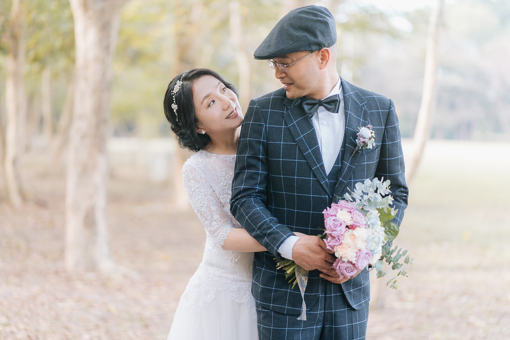 [自助婚紗] 亮亮＆雯靖｜高雄宏南社區