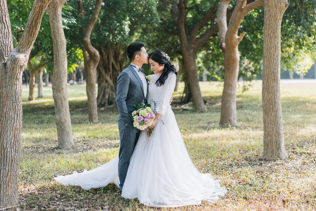 [自助婚紗] 亮亮＆雯靖｜高雄宏南社區