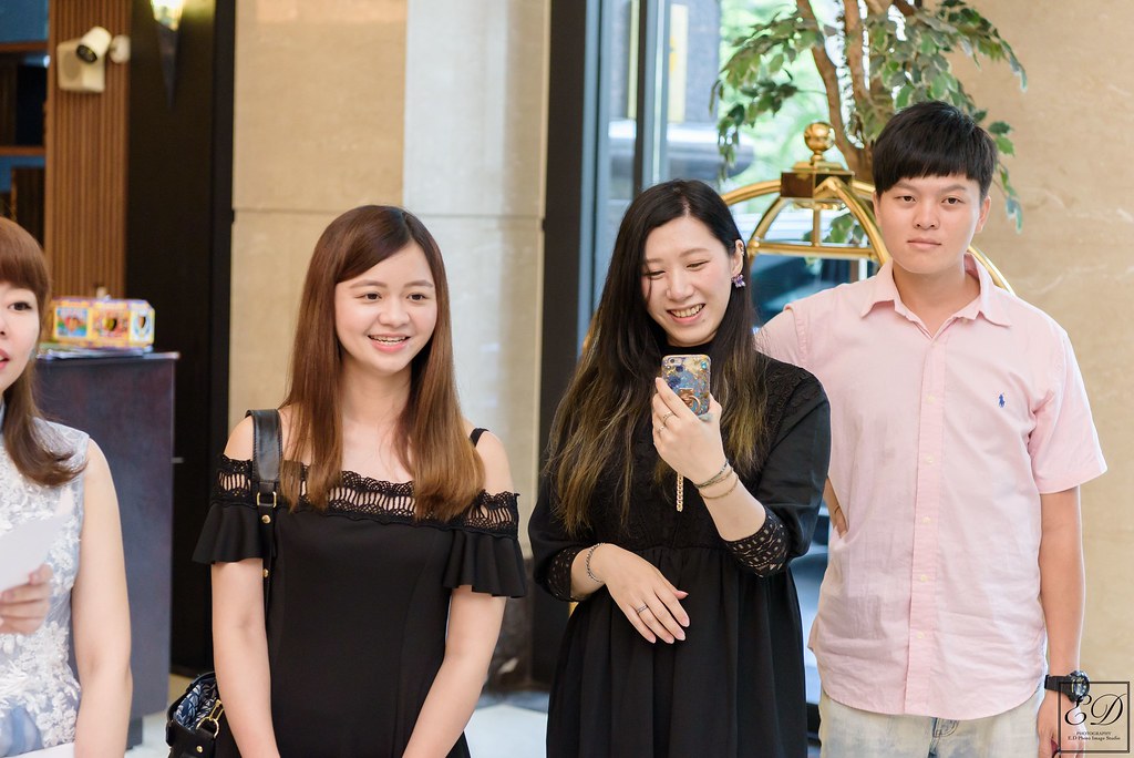 [台南婚攝] 信富＆巧臻 婚禮紀錄｜台南桂田酒店