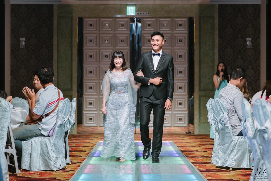 [高雄婚攝] 俊力＆多多 婚禮紀錄｜大寮享溫馨
