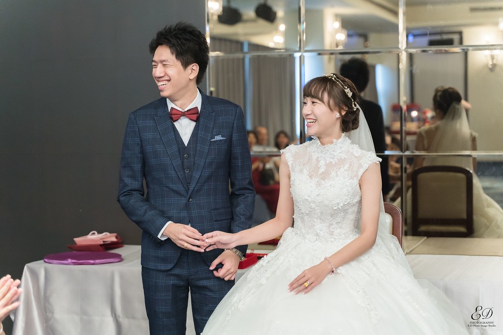 [高雄婚攝] 鐘漢＆宛臻 婚禮紀錄｜高雄福華大飯店