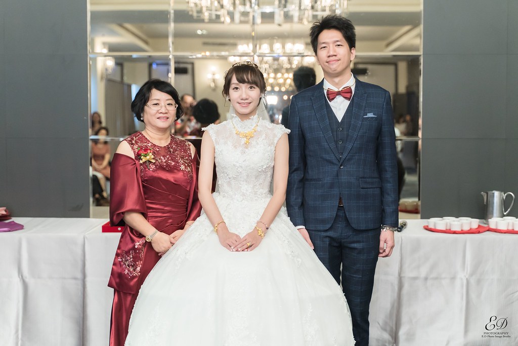 [高雄婚攝] 鐘漢＆宛臻 婚禮紀錄｜高雄福華大飯店