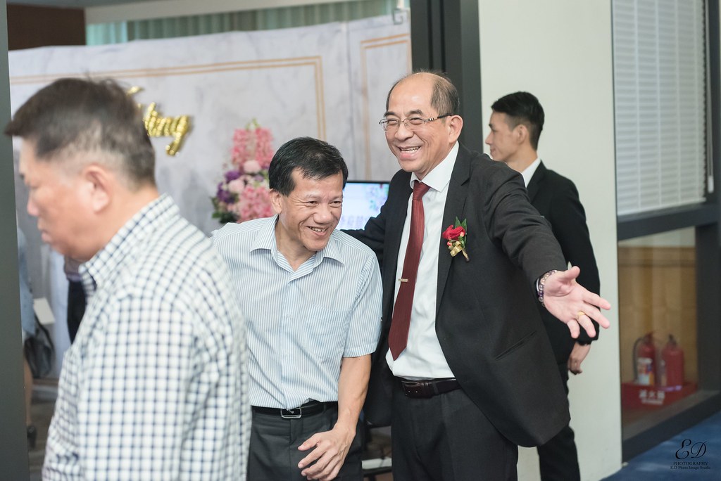 [高雄婚攝] 鐘漢＆宛臻 婚禮紀錄｜高雄福華大飯店