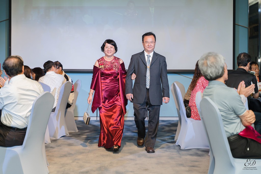 [高雄婚攝] 鐘漢＆宛臻 婚禮紀錄｜高雄福華大飯店