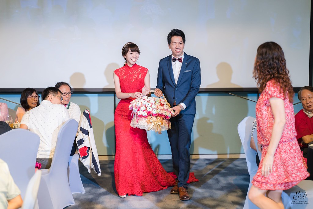 [高雄婚攝] 鐘漢＆宛臻 婚禮紀錄｜高雄福華大飯店