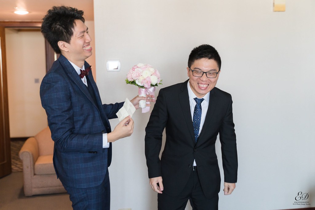 [高雄婚攝] 鐘漢＆宛臻 婚禮紀錄｜高雄福華大飯店