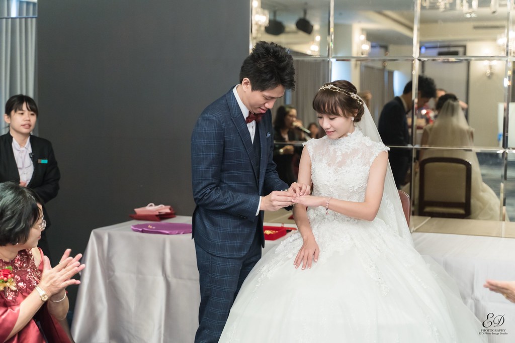 [高雄婚攝] 鐘漢＆宛臻 婚禮紀錄｜高雄福華大飯店