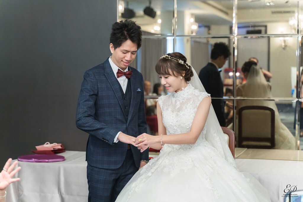 [高雄婚攝] 鐘漢＆宛臻 婚禮紀錄｜高雄福華大飯店