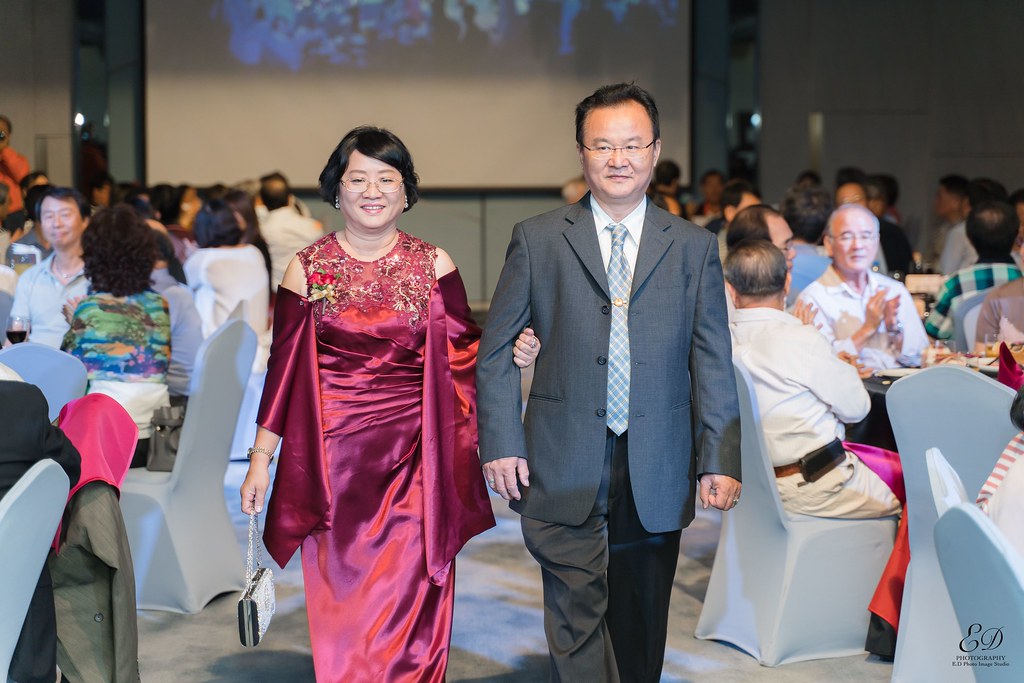 [高雄婚攝] 鐘漢＆宛臻 婚禮紀錄｜高雄福華大飯店