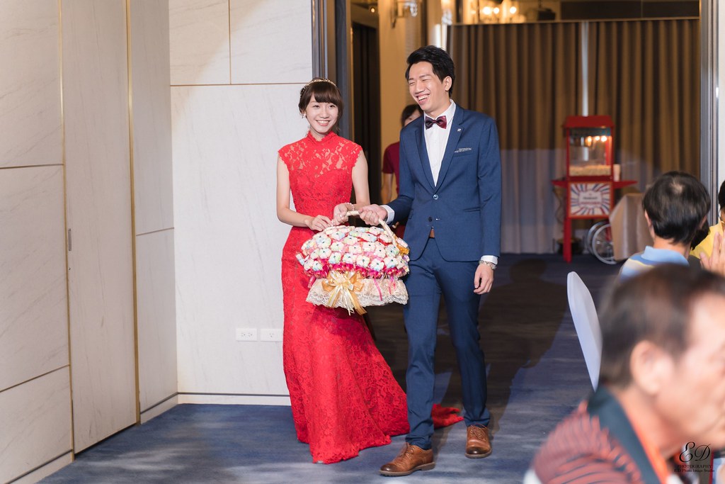 [高雄婚攝] 鐘漢＆宛臻 婚禮紀錄｜高雄福華大飯店