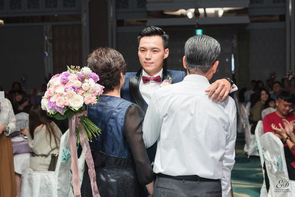 [高雄婚攝] Zake＆Yang 婚禮紀錄｜大寮享溫馨
