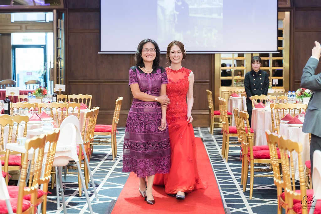 [高雄婚攝] Howard＆Wei 婚禮紀錄｜老新台菜