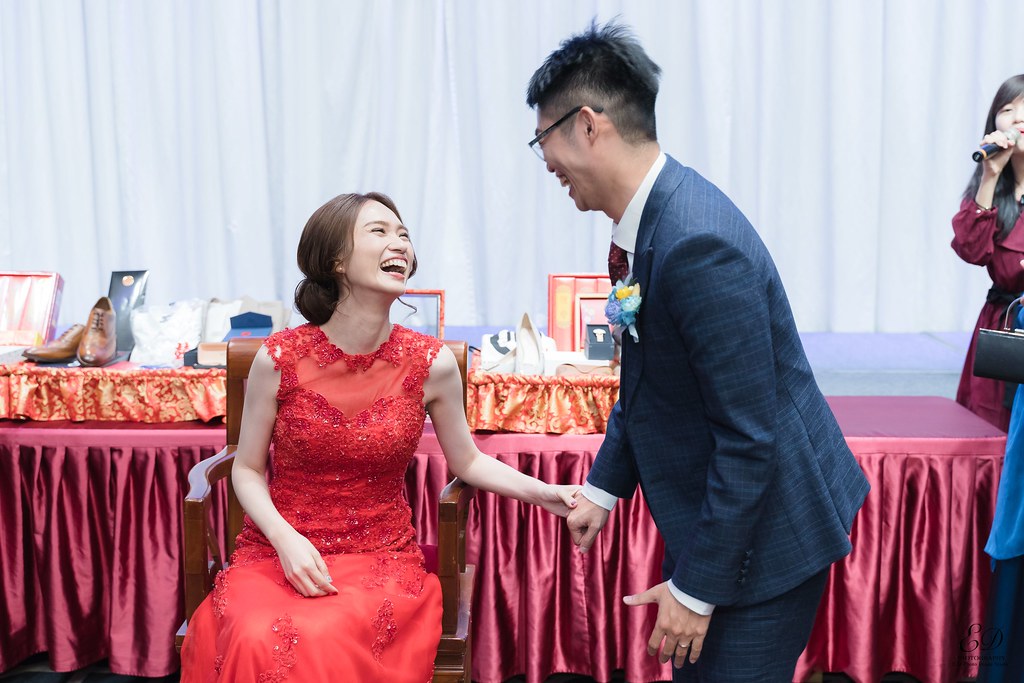 [高雄婚攝] Howard＆Wei 婚禮紀錄｜老新台菜