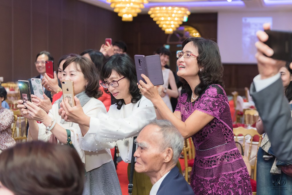 [高雄婚攝] Howard＆Wei 婚禮紀錄｜老新台菜