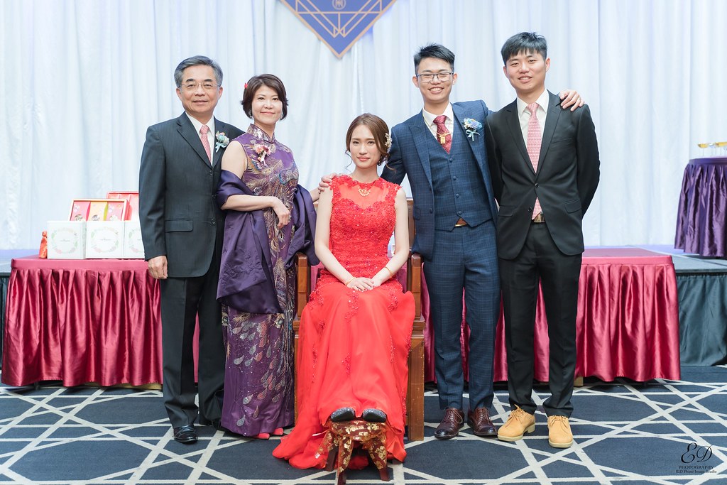 [高雄婚攝] Howard＆Wei 婚禮紀錄｜老新台菜