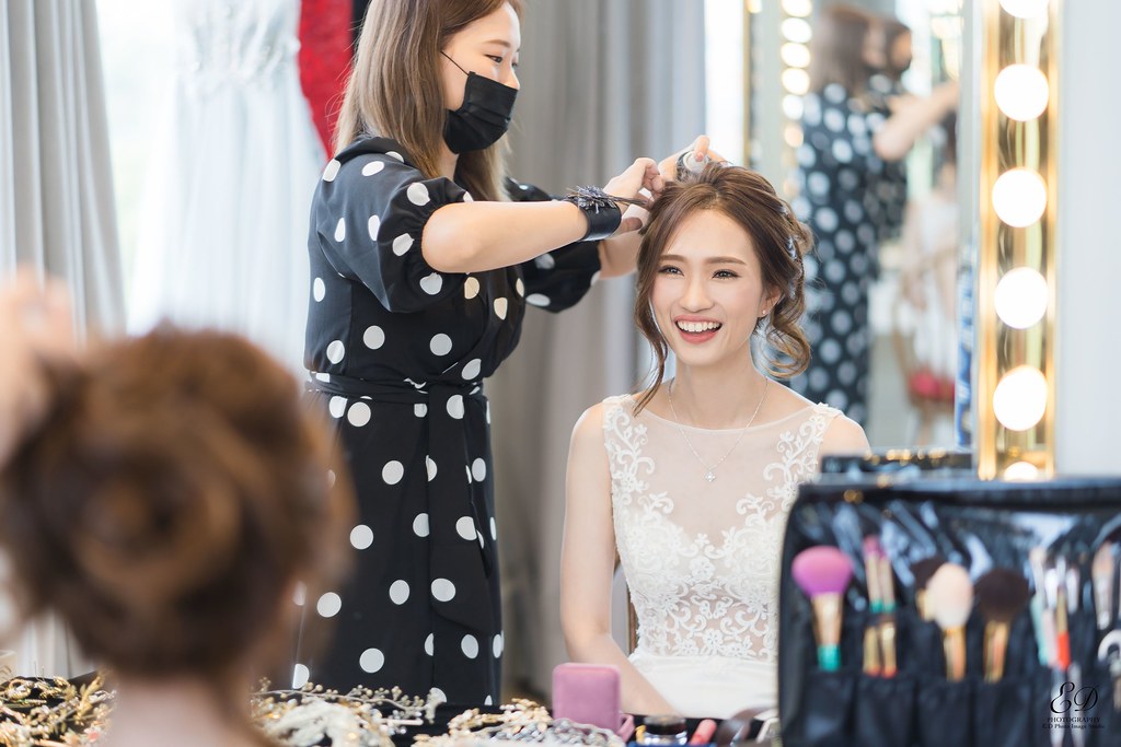 [高雄婚攝] Howard＆Wei 婚禮紀錄｜老新台菜
