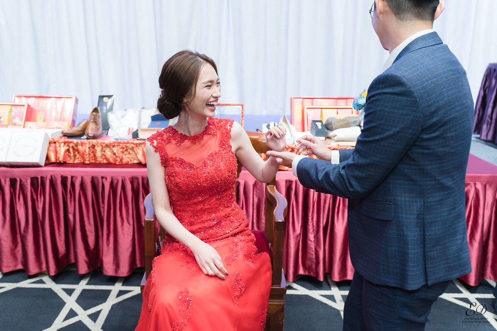 [高雄婚攝] Howard＆Wei 婚禮紀錄｜老新台菜