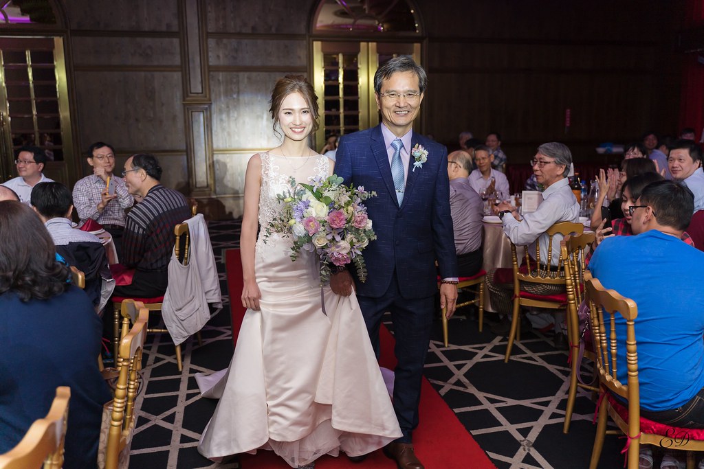[高雄婚攝] Howard＆Wei 婚禮紀錄｜老新台菜